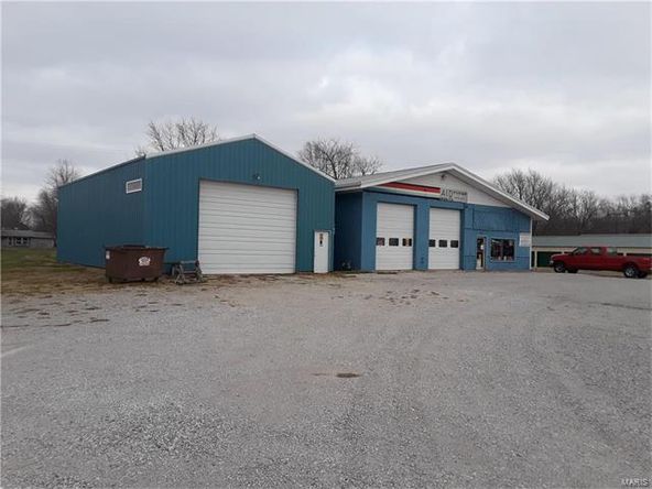 646 E Railroad St, Shipman, IL 62685